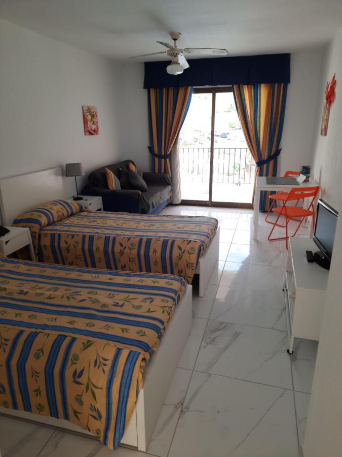 Castle Harbour Aparthotel Los Cristianos  Kültér fotó