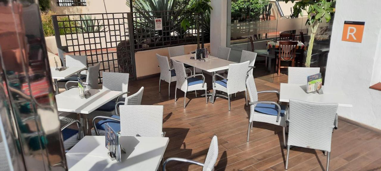 Castle Harbour Aparthotel Los Cristianos  Kültér fotó