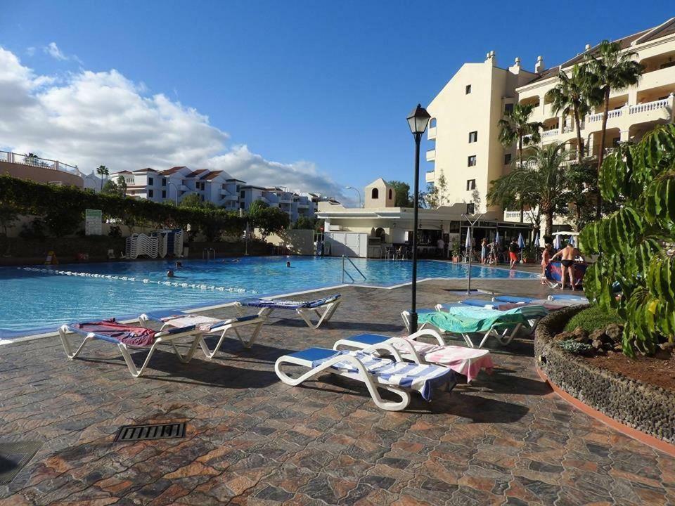 Castle Harbour Aparthotel Los Cristianos  Kültér fotó