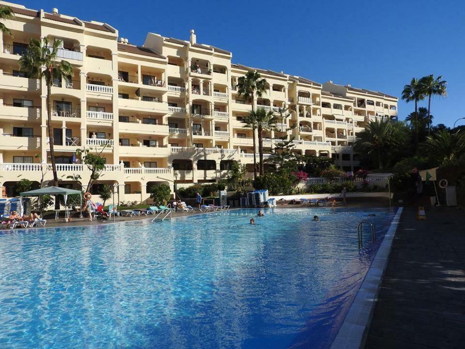 Castle Harbour Aparthotel Los Cristianos  Kültér fotó