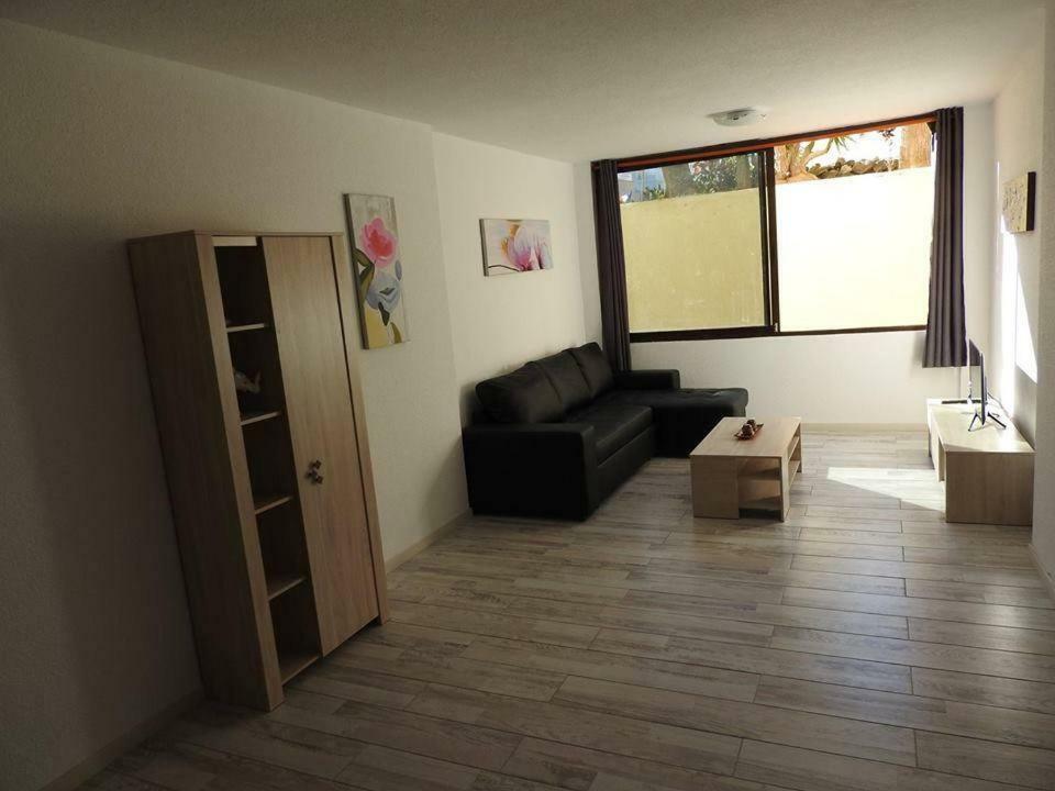 Castle Harbour Aparthotel Los Cristianos  Kültér fotó