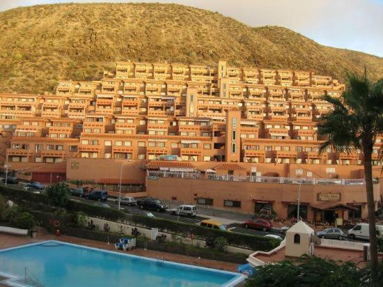 Castle Harbour Aparthotel Los Cristianos  Kültér fotó