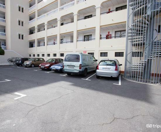 Castle Harbour Aparthotel Los Cristianos  Kültér fotó