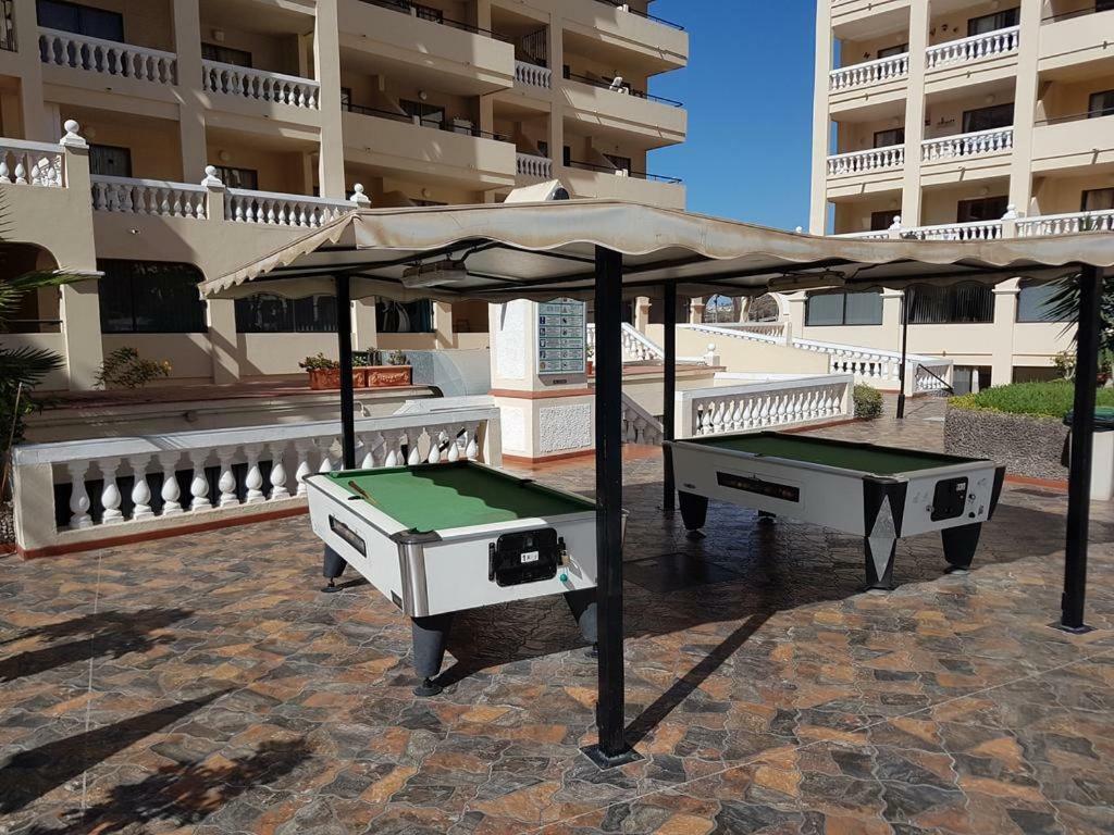 Castle Harbour Aparthotel Los Cristianos  Kültér fotó