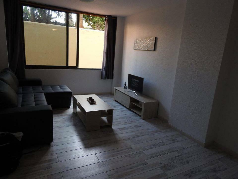Castle Harbour Aparthotel Los Cristianos  Kültér fotó