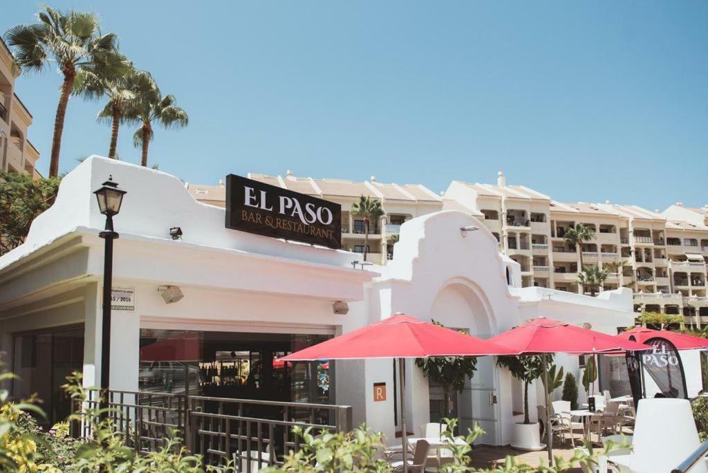 Castle Harbour Aparthotel Los Cristianos  Kültér fotó
