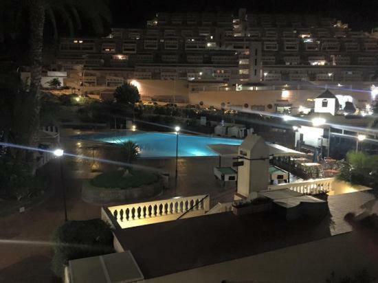 Castle Harbour Aparthotel Los Cristianos  Kültér fotó